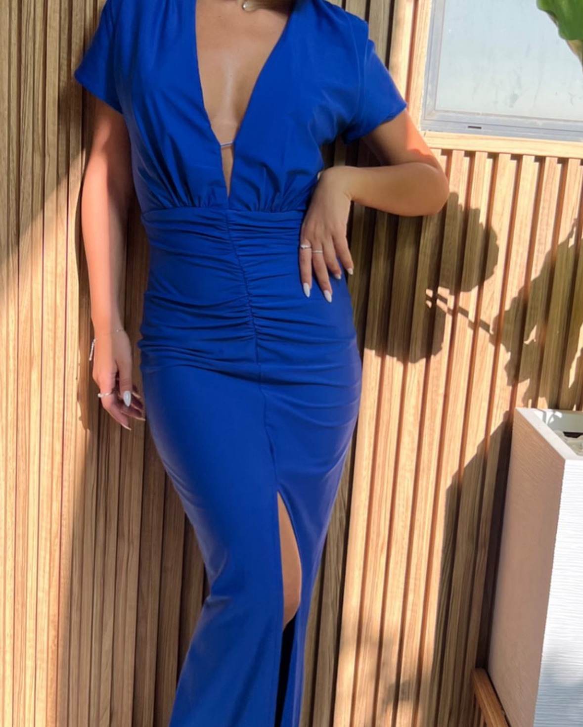 שמלת מקסי חצי שרוול מבד מחטב - כחול