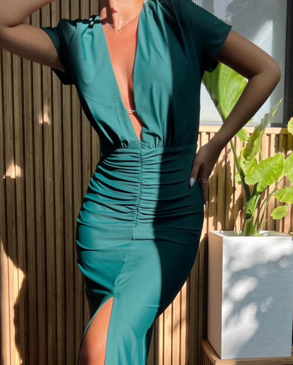 שמלת מקסי חצי שרוול מבד מחטב - טורקיז