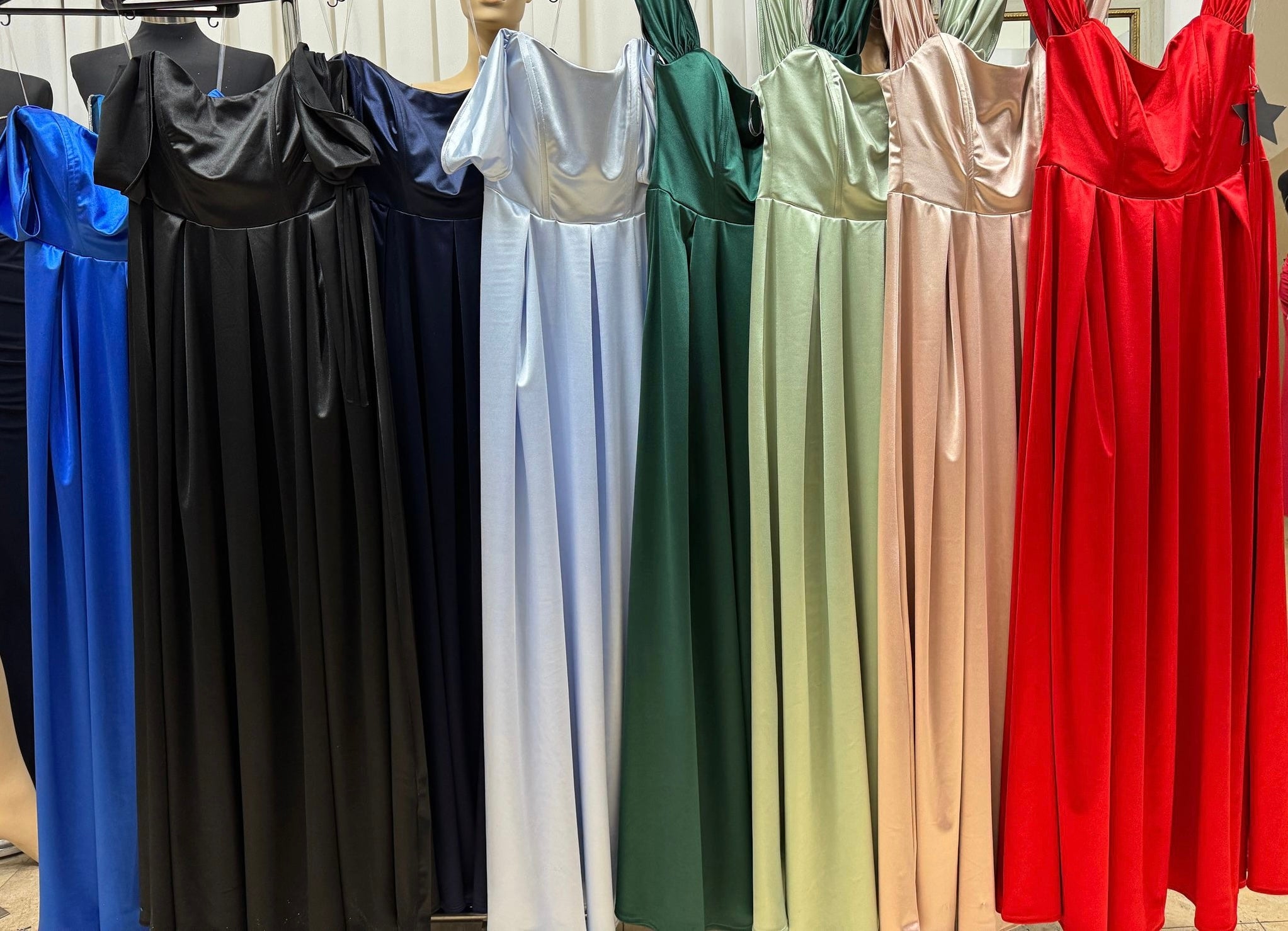 שמלת מקסי סטאן