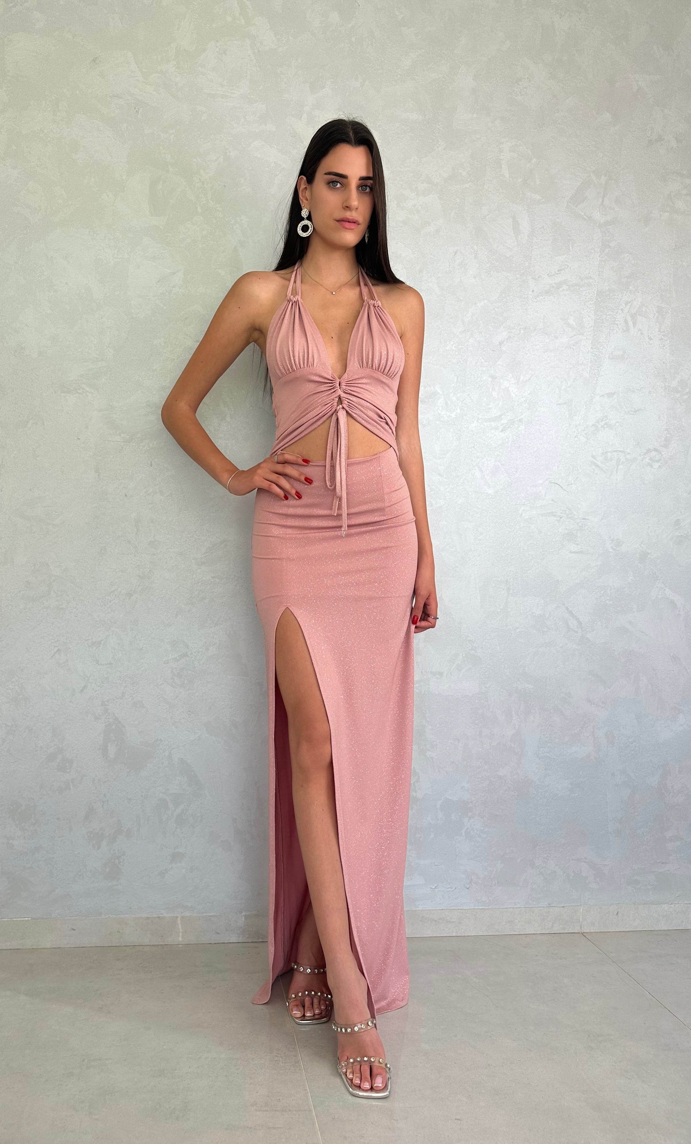 שמלת מקסי עם שסע בגיזרת משולשים ופתחים בבטן - ורוד