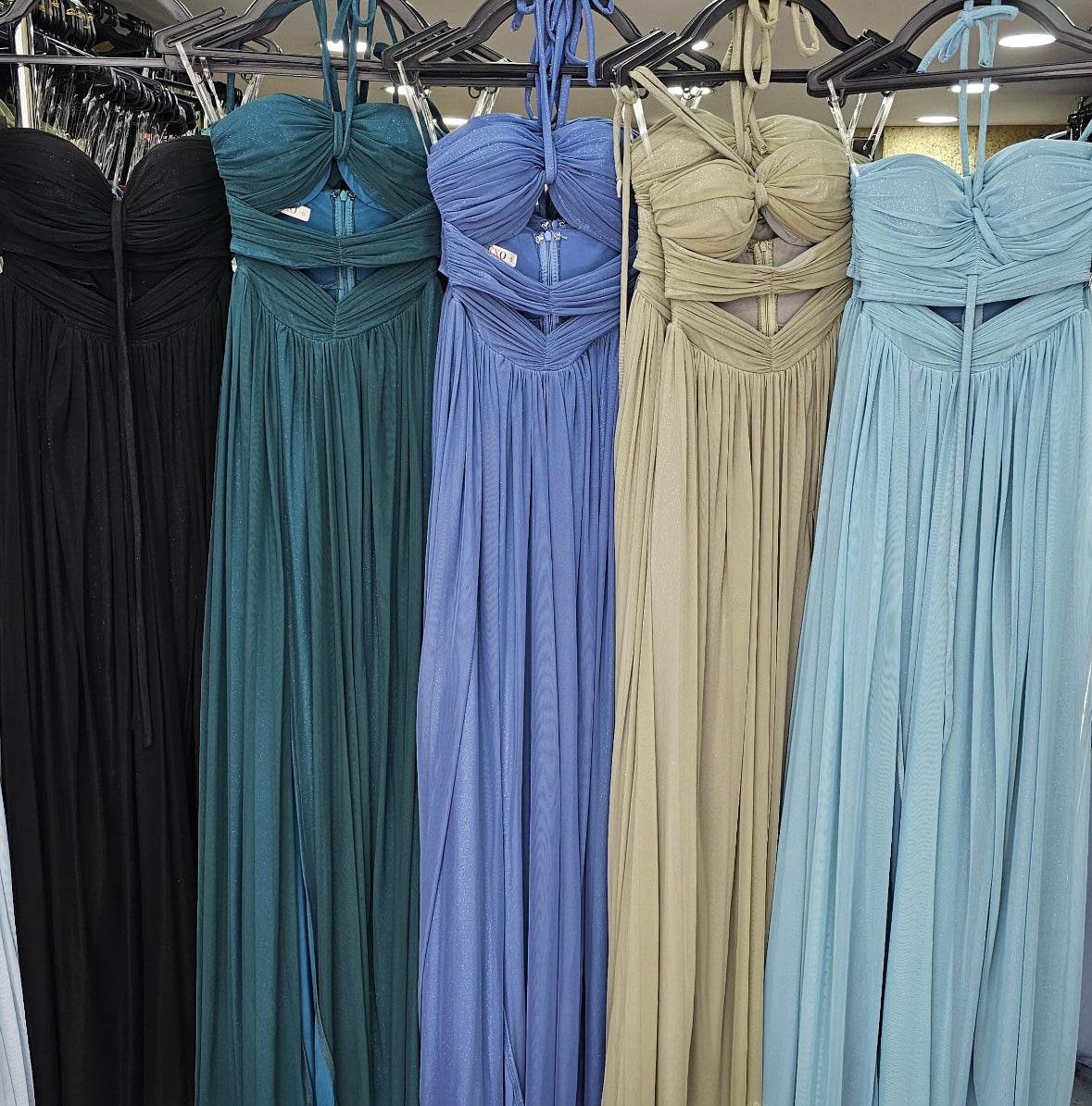 שמלת מקסי מבד שיפון עם טופ פתחים וחצאית נשפכת עם שסע בצד - SLUXE