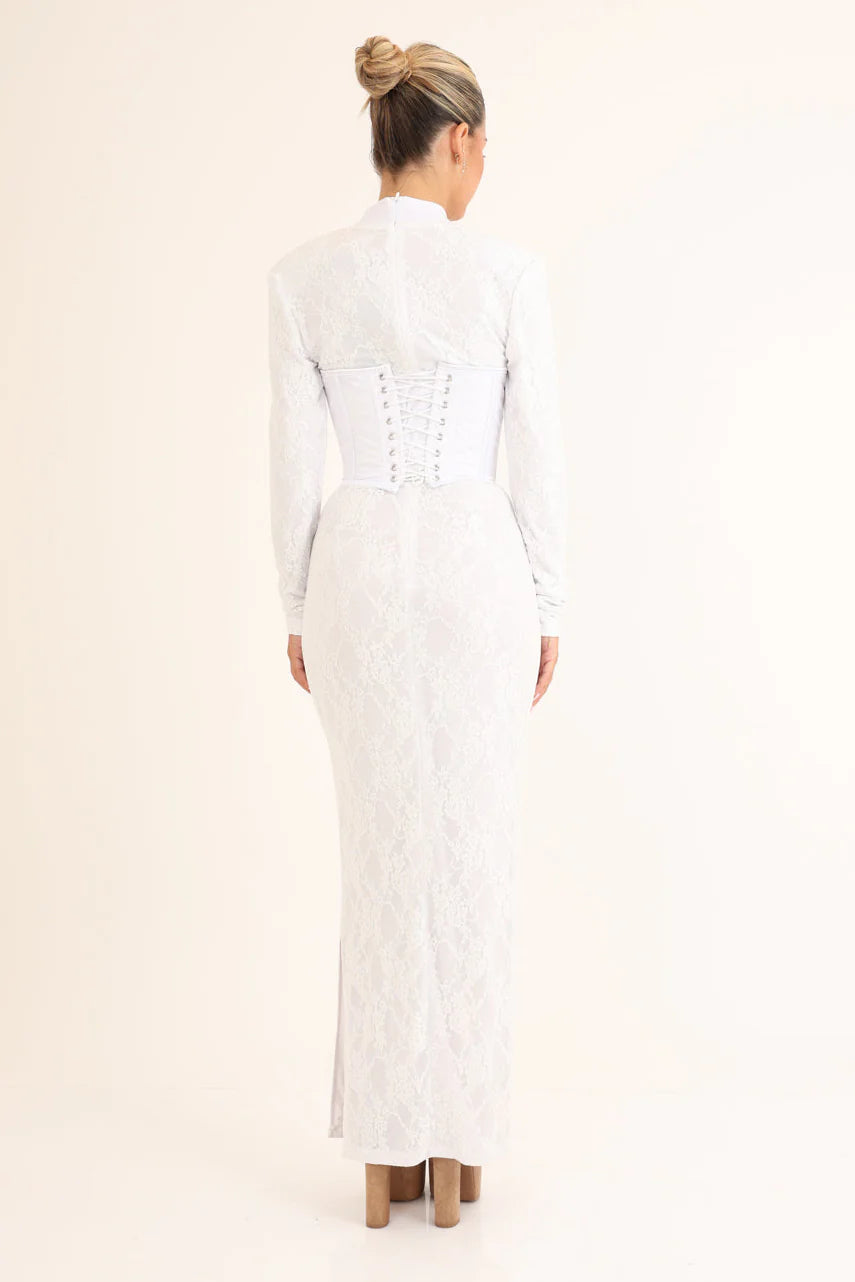 שמלה מחוך לבנה