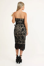 שמלת מידי סטרפלס