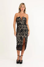 שמלת מידי סטרפלס