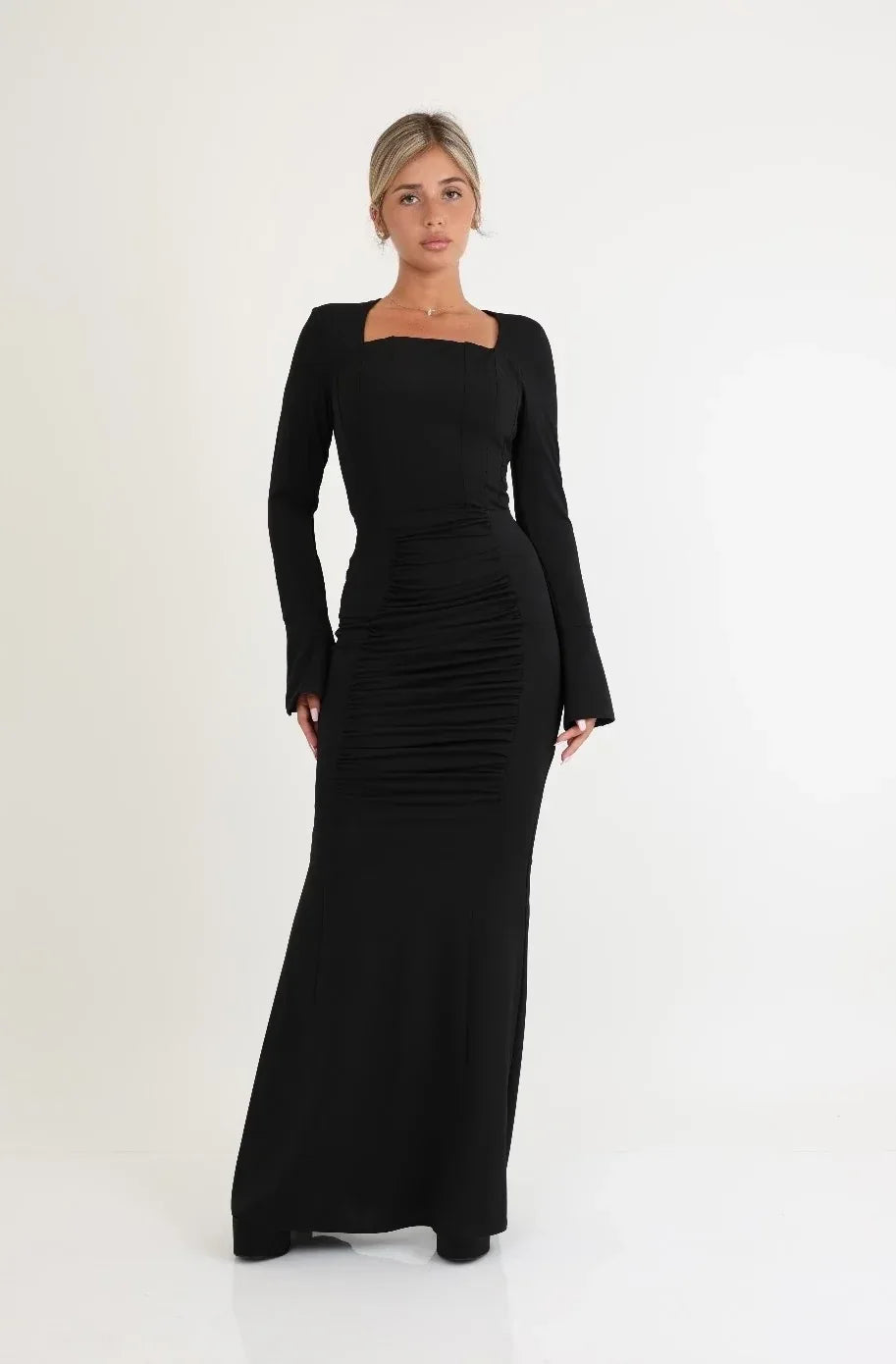 שמלה צנועה בת הים מחטבת - SLUXE