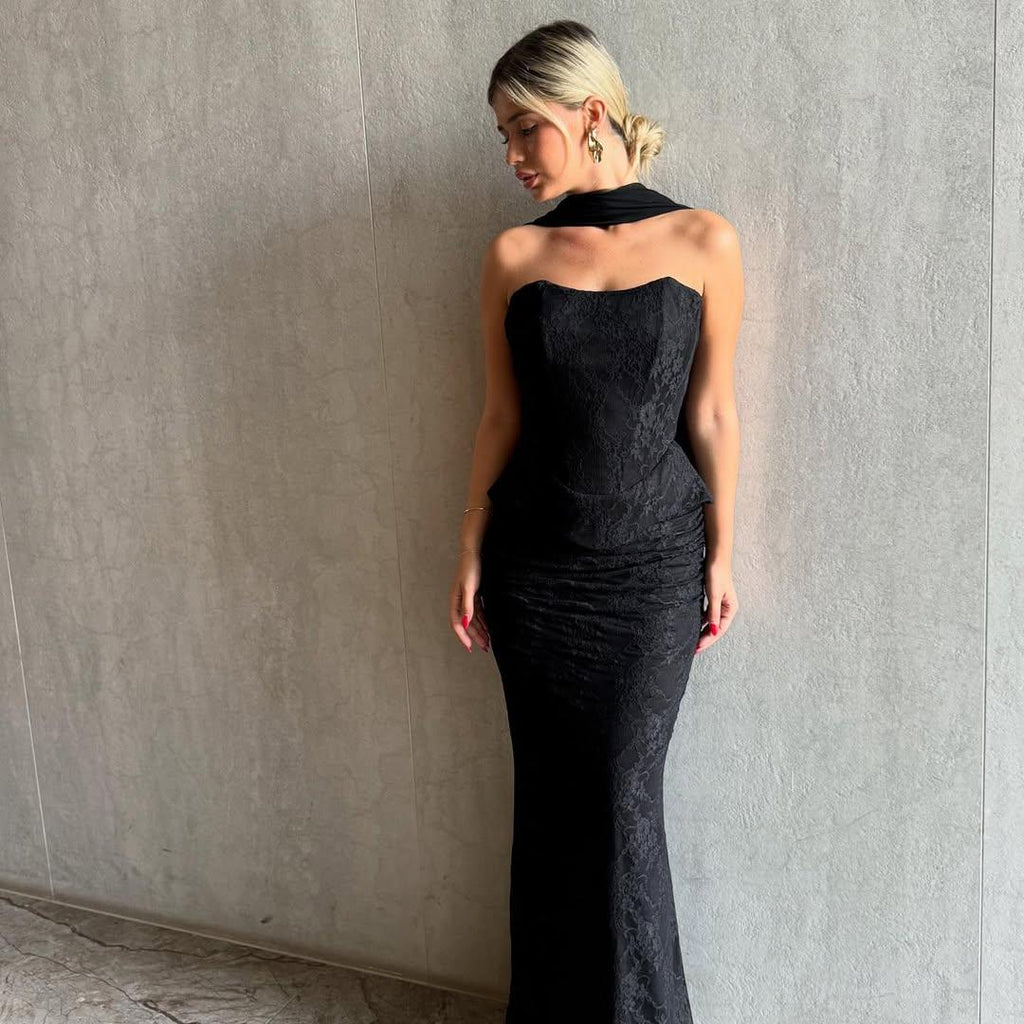 שמלת מחוך תחרה וחצאית - שחורה