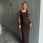 שמלת תחרה צמודה ישרה