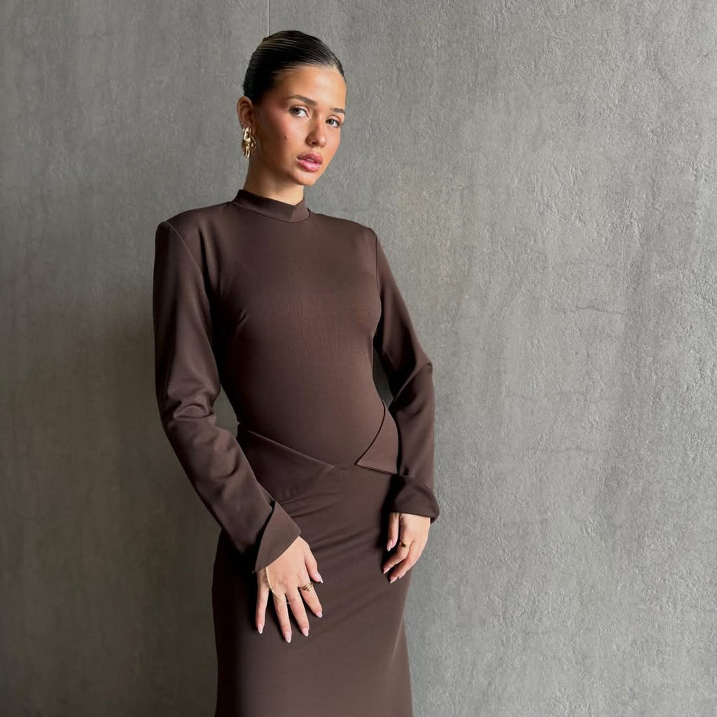 שמלת מקסי צנועה מחטבת