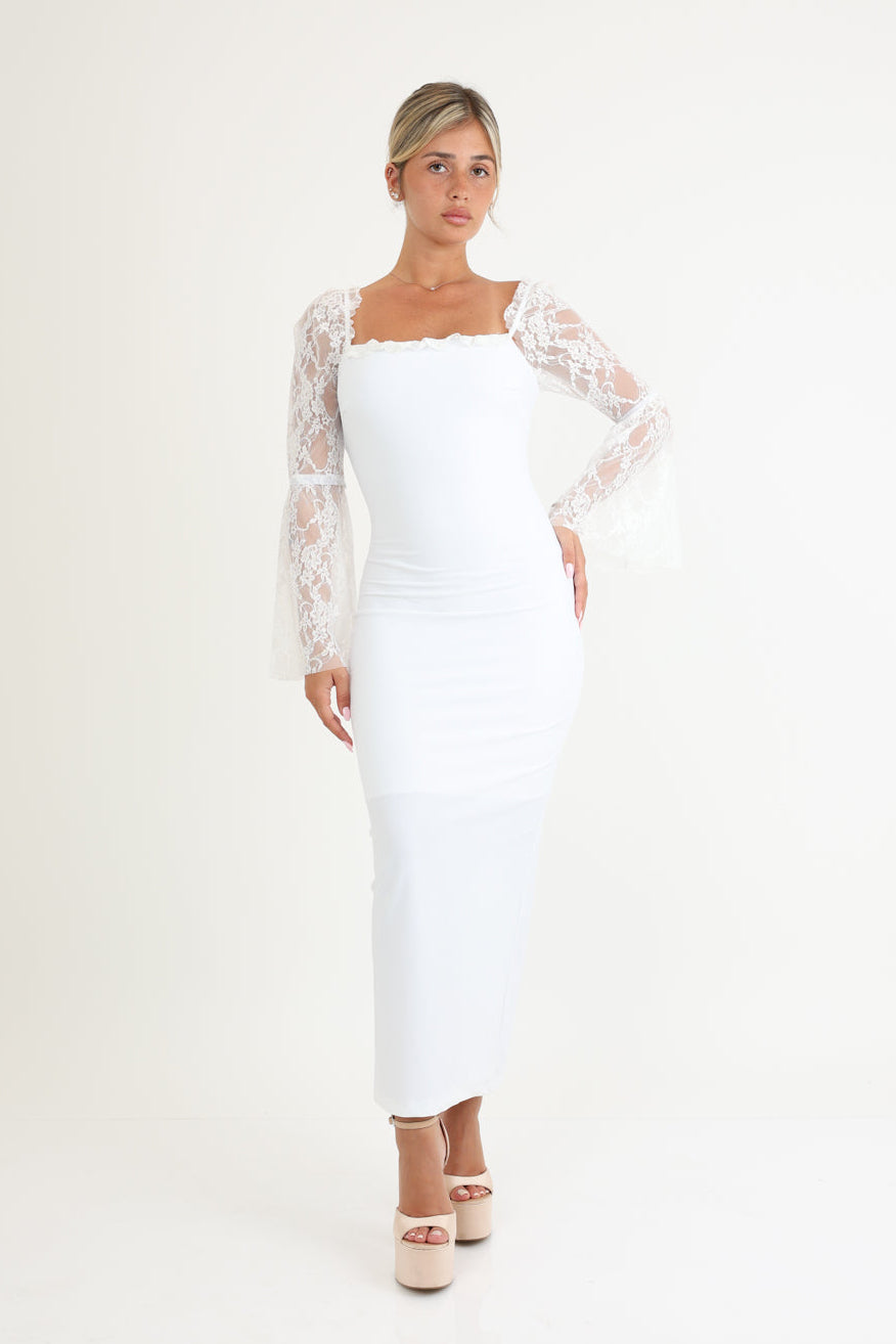 שמלה צמודה ומחטבת עם שרוולי תחרה רחבים