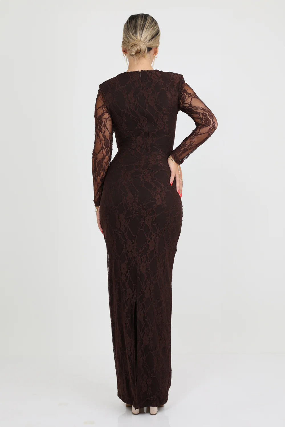 שמלת תחרה צמודה ישרה