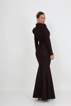 שמלת ערב צנועה מקסי בגזרה מחטבת חום