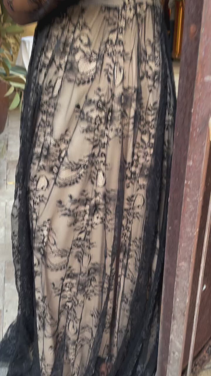 שמלת מקסי צנועה תחרה ולייקרה נשפך