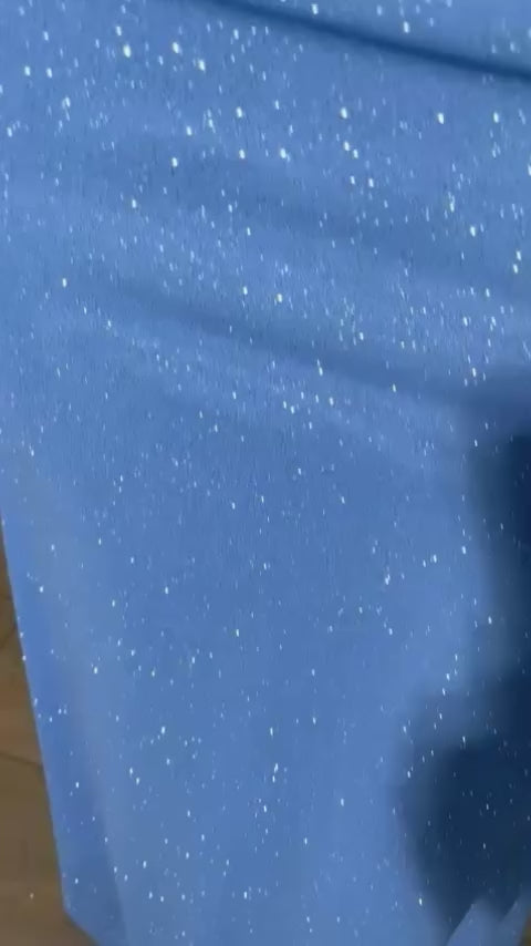 שמלה אלגנטית בגיזרת מחוך שרוולי טול דק שקוף וחצאית נשפכת