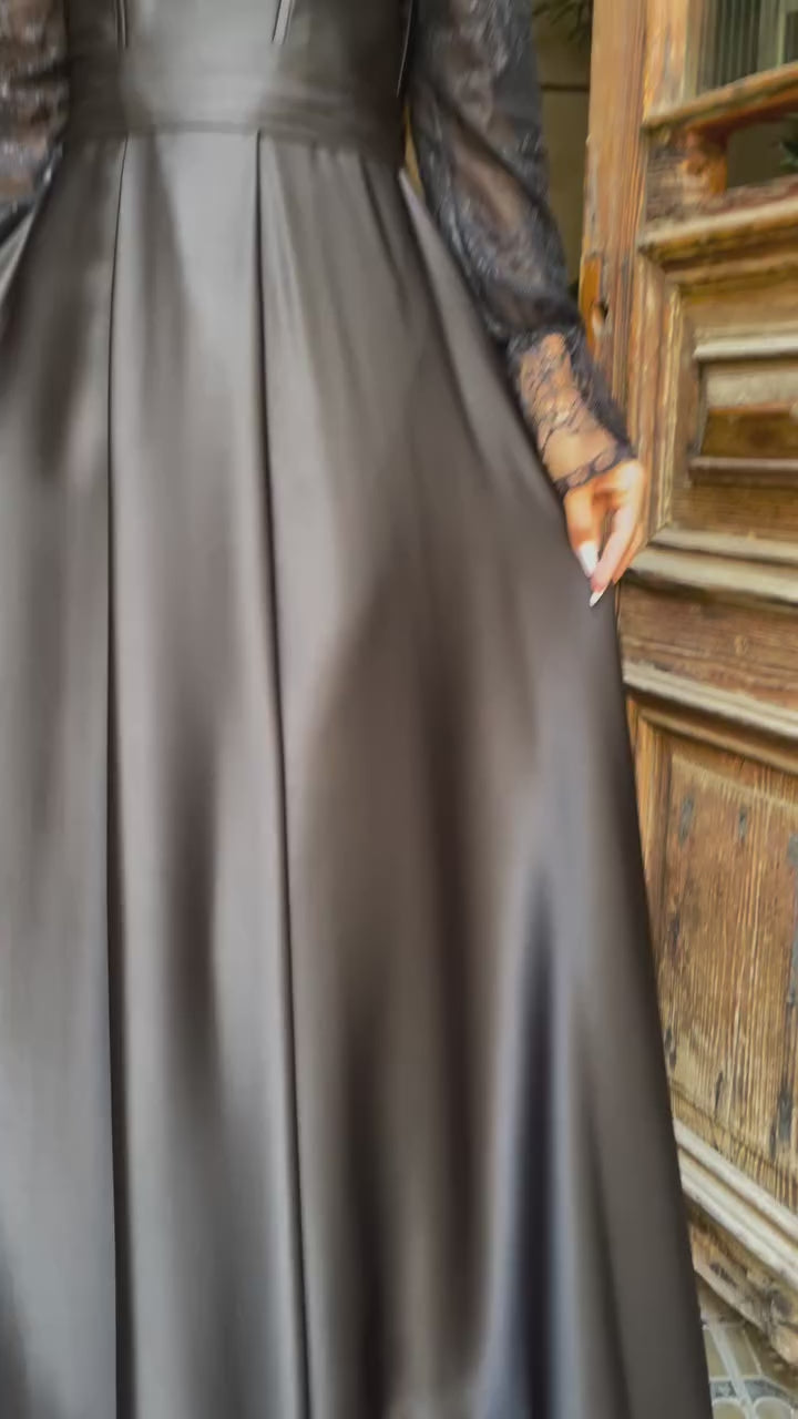 שמלה צנועה וינטג עם חצאית