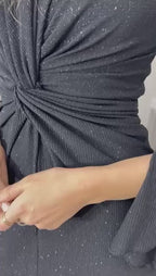 שמלת קשירה ונצנצים