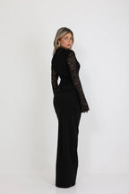 שמלה צנועה מבד לייקרה משולב תחרה מחטבת